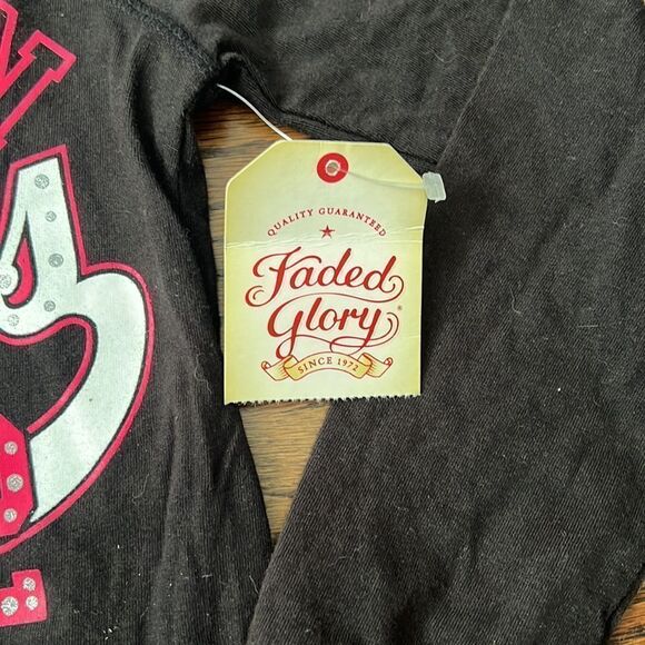 🍭4/$20 New Faded Glory Long Sleeve Graphic Glitter Athletic Tee - 6 - Picture 2 of 4